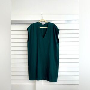 SALE!! Everlane Green Short sleeves Midi Dress Size 10